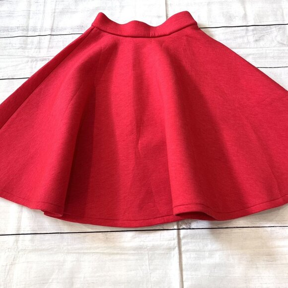 Ava & Lu Red Skirt - Picture 1 of 6